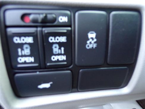 Used 2011 Honda Odyssey EX-L image 33