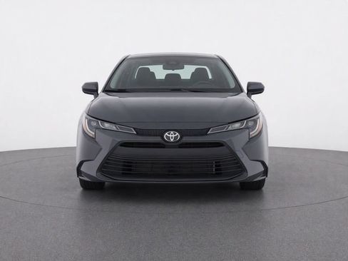 Used 2026 Toyota Corolla LE FWD image 5