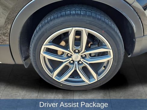 Used 2019 Cadillac XT4 Premium Luxury image 12