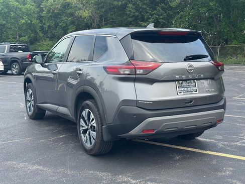 Used 2023 Nissan Rogue SV AWD/4WD image 7