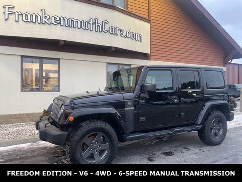 Used 2016 Jeep Wrangler Unlimited Sport image 2