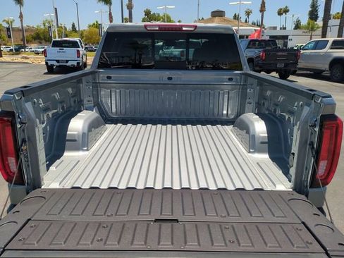 New 2026 GMC Sierra 1500 SLT w/ SLT Premium Package AWD/4WD image 26