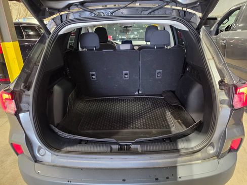 Used 2022 Ford Escape SE w/ SE Sport Appearance Package AWD/4WD image 8