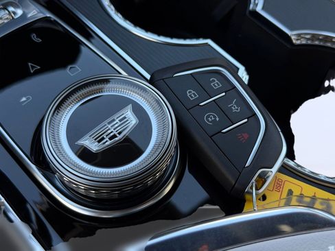 New 2026 Cadillac Lyriq Luxury w/ LPO, Floor Liner Package image 27