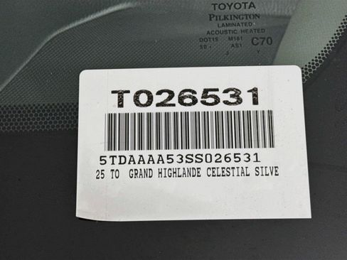 Certified 2025 Toyota Grand Highlander FWD image 47