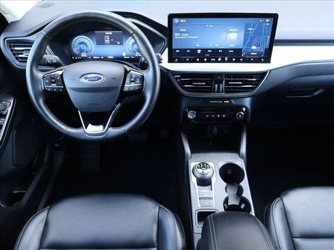 Used 2025 Ford Escape Platinum AWD/4WD image 20