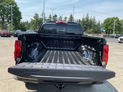 New 2025 Chevrolet Colorado Trail Boss w/ Midnight Edition image 14