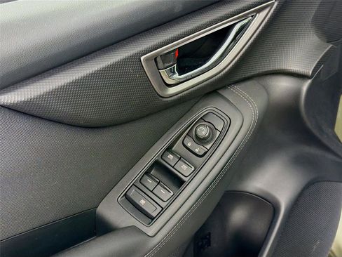 Used 2023 Subaru Forester Premium image 19