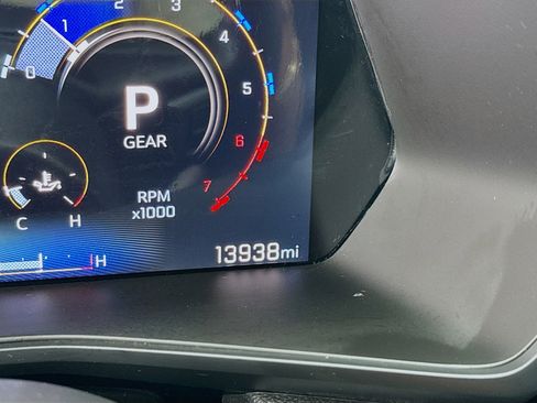 Used 2025 Chevrolet Colorado Trail Boss image 8