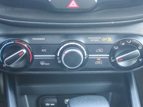 Used 2023 Kia Soul LX w/ LX Technology Package image 27