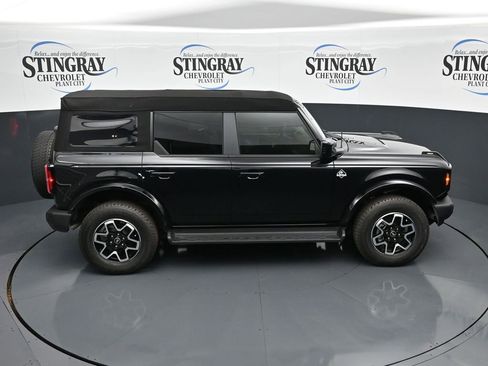 Used 2025 Ford Bronco Outer Banks image 16