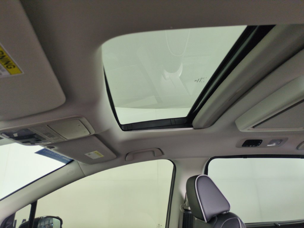 Certified 2026 Honda Odyssey Elite image 27