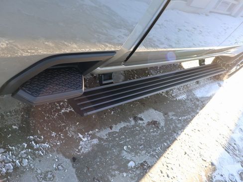 Used 2024 GMC Sierra 2500 Denali w/ Denali Reserve Package image 42