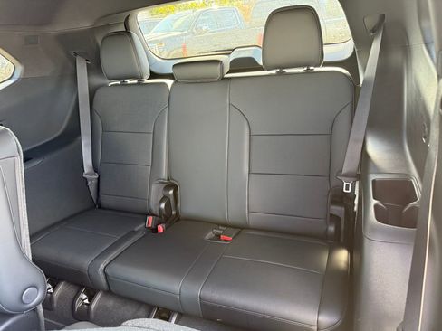 New 2026 Buick Enclave Preferred w/ Power Package image 17