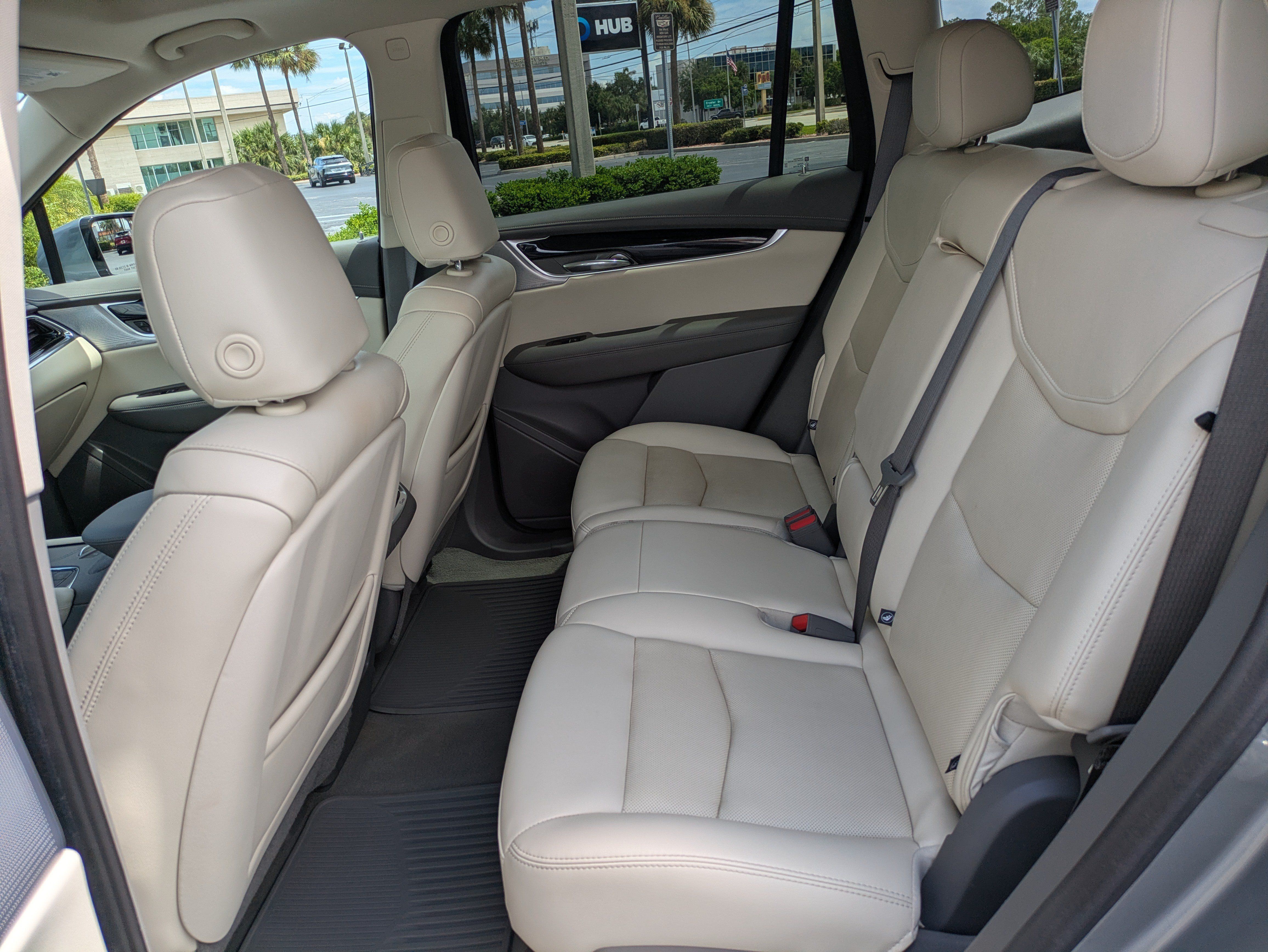 Certified 2024 Cadillac XT6 Premium Luxury FWD image 12