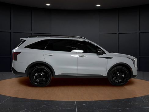 Used 2025 Kia Sorento X-Line EX AWD/4WD image 8