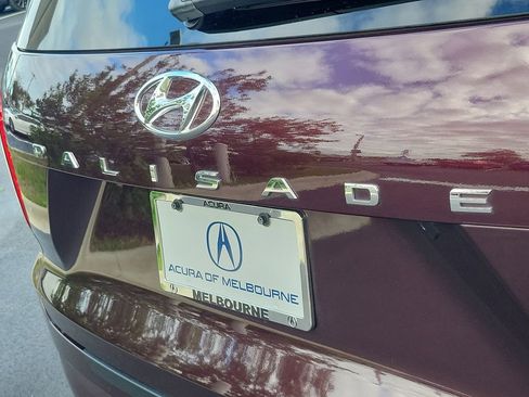 Used 2021 Hyundai Palisade Calligraphy image 9