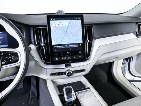 New 2026 Volvo XC60 B5 Ultra w/ Climate Package image 13