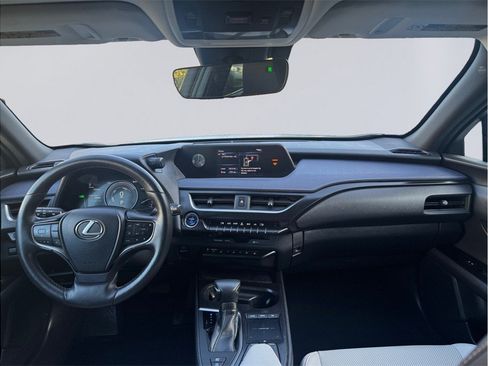 Used 2019 Lexus UX 250h w/ Premium Package AWD/4WD image 23