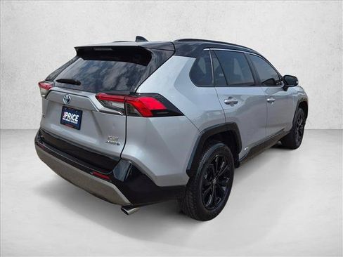 Used 2024 Toyota RAV4 XSE AWD/4WD image 5