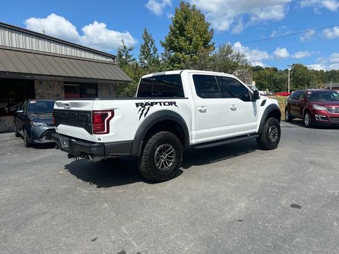 Used 2019 Ford F150 Raptor w/ Equipment Group 802A Luxury image 10