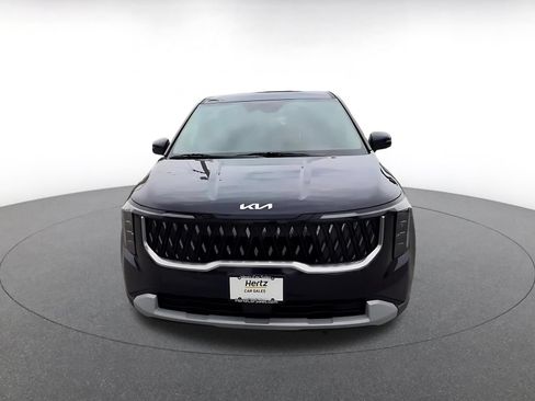 Used 2026 Kia Carnival FWD image 4