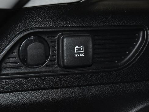 Used 2023 Jeep Grand Cherokee Limited AWD/4WD image 25