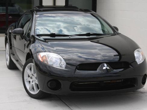Used 2007 Mitsubishi Eclipse SE FWD image 3