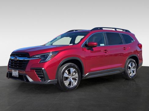 Used 2025 Subaru Ascent Premium AWD/4WD image 9