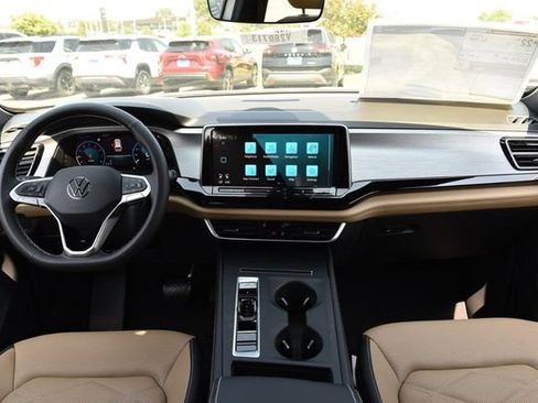 New 2026 Volkswagen Atlas Cross Sport SE AWD/4WD image 7