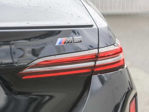 New 2026 BMW M5 w/ Executive Package image 7