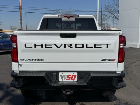 Used 2022 Chevrolet Silverado 1500 ZR2 w/ Technology Package image 19