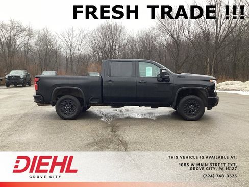 Used 2024 Chevrolet Silverado 2500 LTZ w/ LTZ Plus Package image 8