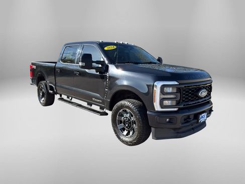 Used 2024 Ford F250 Lariat w/ Lariat Ultimate Package AWD/4WD image 7