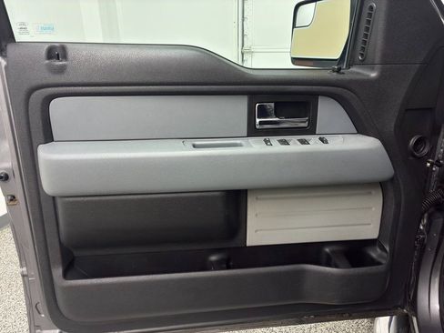 Used 2014 Ford F150 XLT w/ XLT Chrome Package image 23