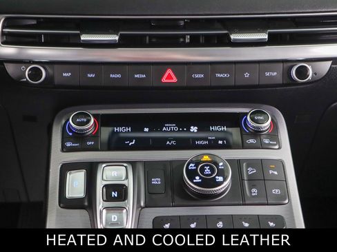 Used 2023 Hyundai Palisade Calligraphy image 20