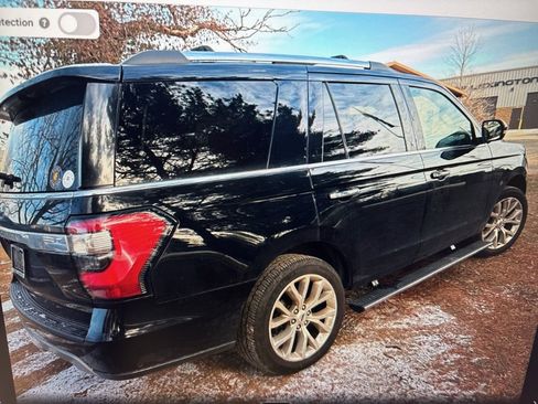 Used 2019 Ford Expedition Limited w/ Equipment Group 302A image 3