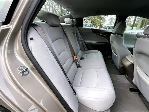 Used 2022 Chevrolet Malibu LS image 16