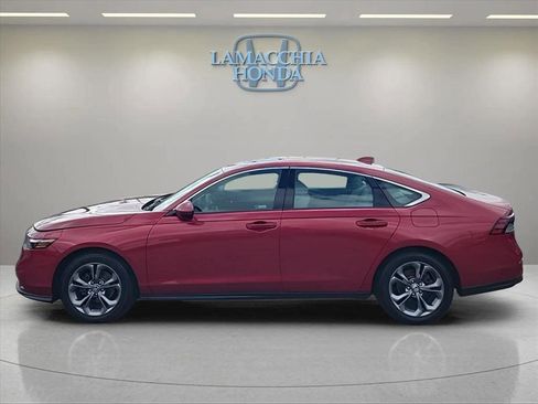 Used 2024 Honda Accord EX image 2