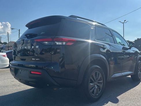 Used 2022 Nissan Pathfinder SV AWD/4WD image 5