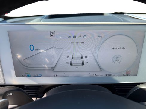 Used 2024 Hyundai Ioniq 5 Limited image 11