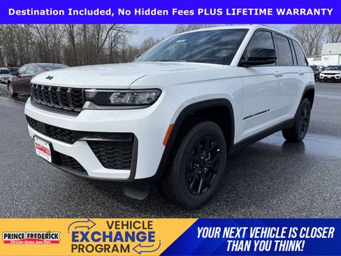 New 2026 Jeep Grand Cherokee Altitude AWD/4WD image 7