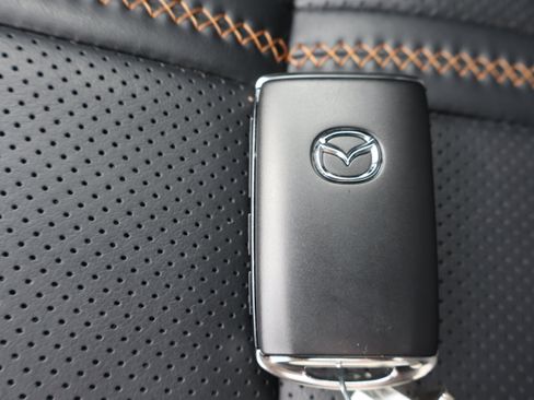 Used 2025 MAZDA CX-50 AWD 2.5 Hybrid w/ Premium Pkg image 30