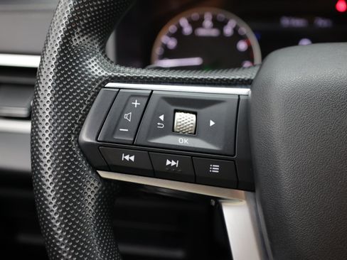 Used 2024 Mitsubishi Outlander ES FWD image 24