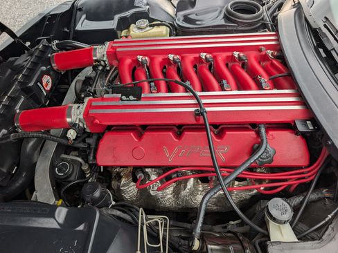 Used 1996 Dodge Viper GTS RWD image 10