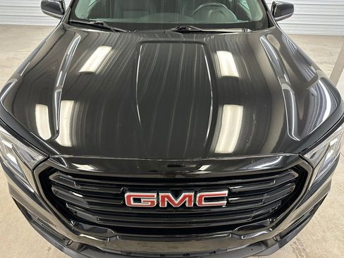 Certified 2023 GMC Terrain SLE w/ Driver Convenience Package image 40