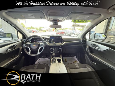 Used 2024 Chevrolet Blazer LT FWD image 19