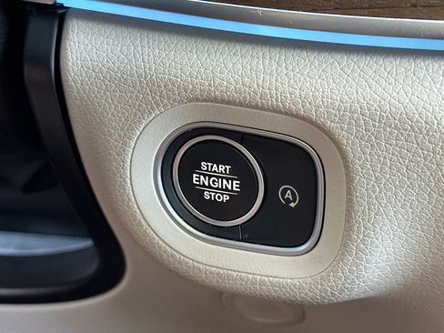 Certified 2024 Mercedes-Benz GLE 450 4MATIC image 16