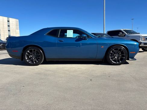 Used 2022 Dodge Challenger R/T Scat Pack image 3