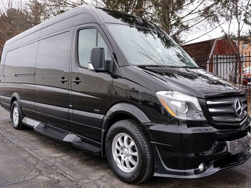 Used 2014 Mercedes-Benz Sprinter 2500 image 12